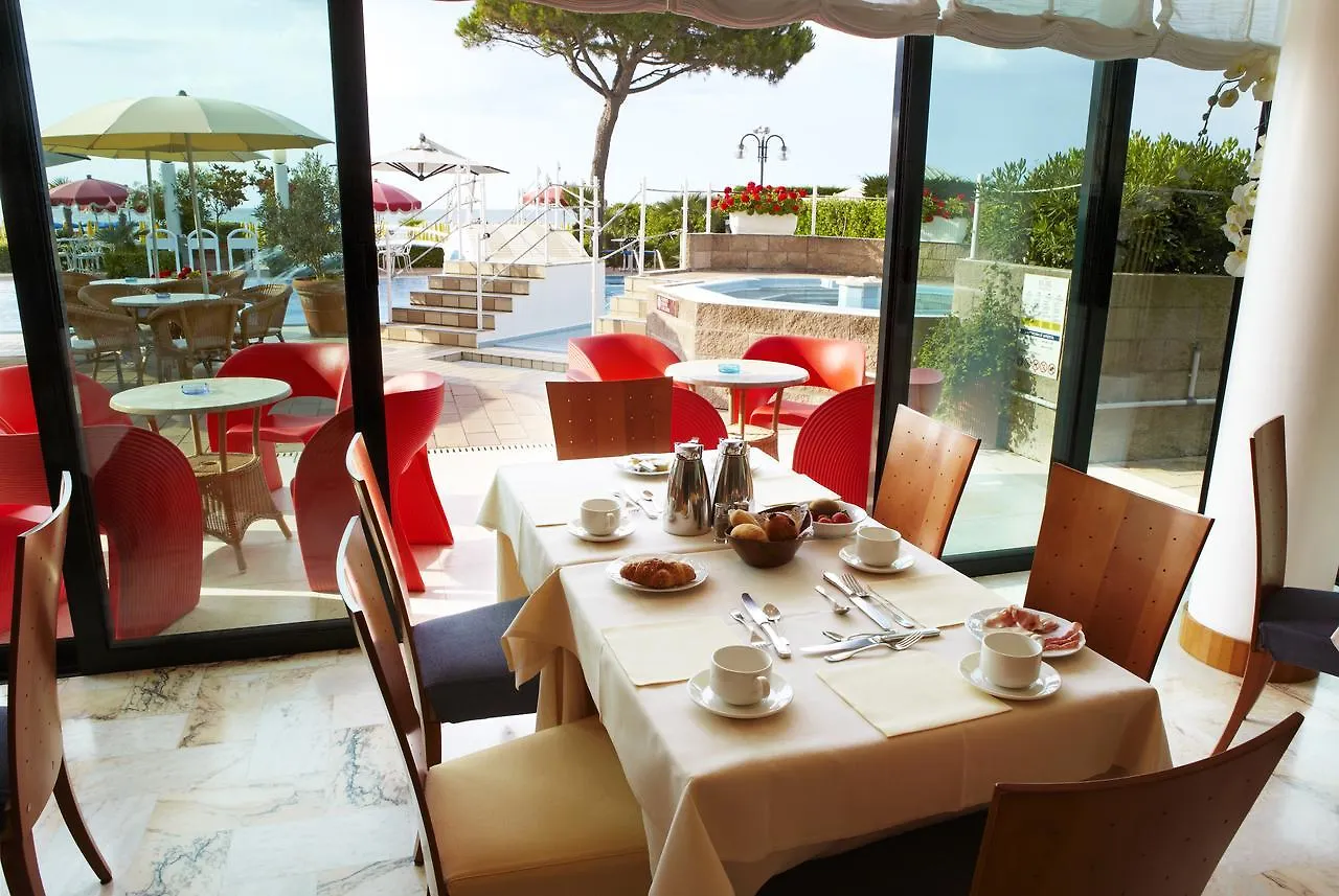 Ruhl Beach Hotel & Suites Lido di Jesolo 3*,