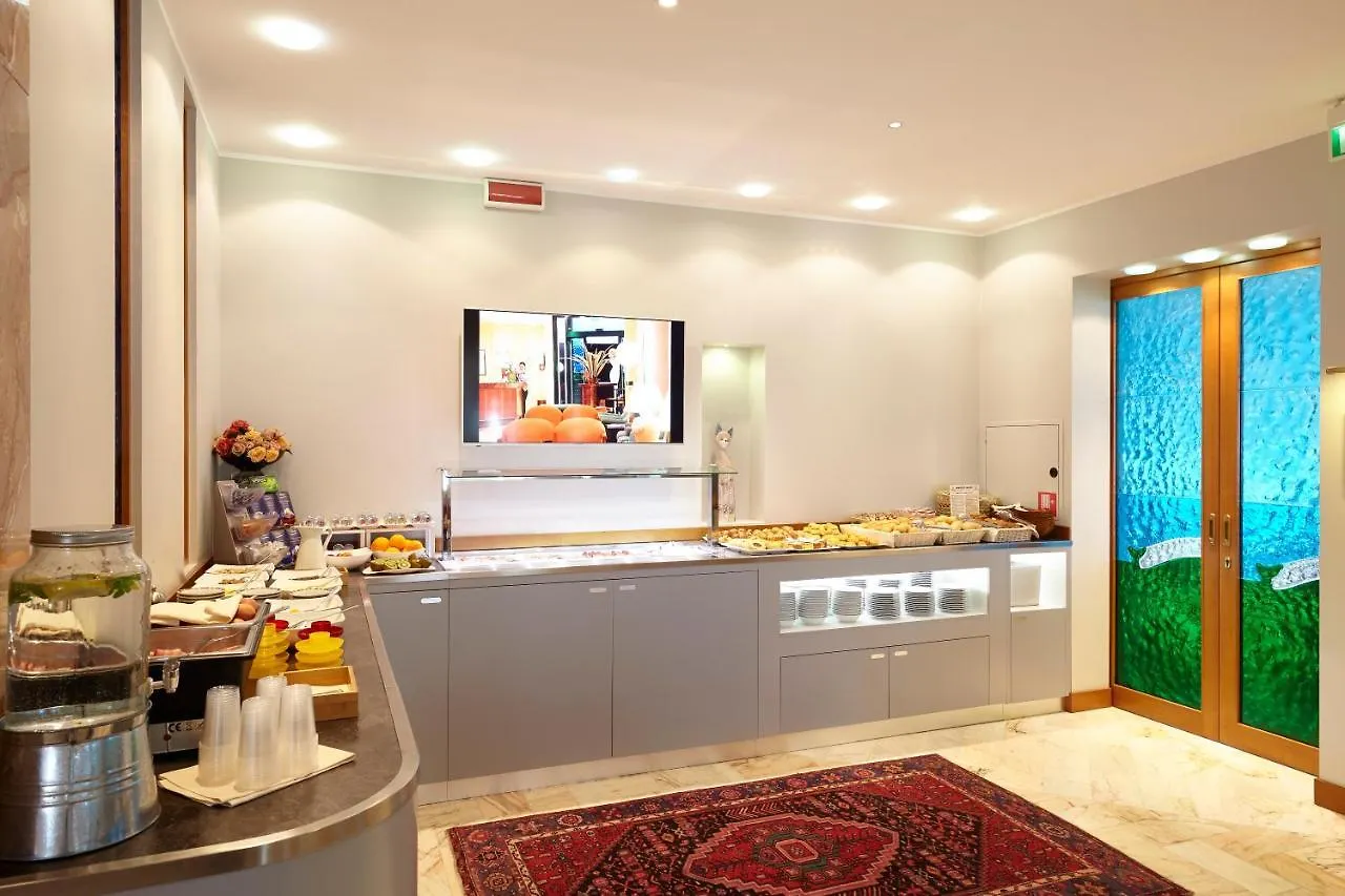 Ruhl Beach Hotel & Suites Lido di Jesolo 3*,
