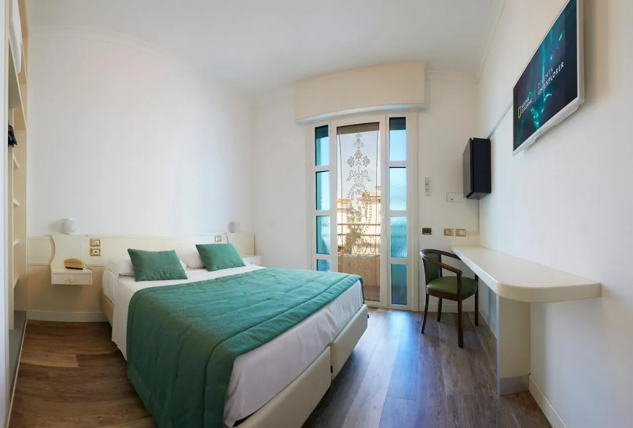 Ruhl Beach Hotel & Suites